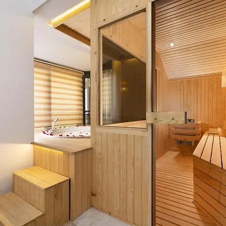 W Jacuzzi, Private Pool, Garden In Antalya Hotel 3*