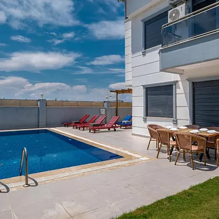 W Jacuzzi, Private Pool, Garden In Antalya Belek