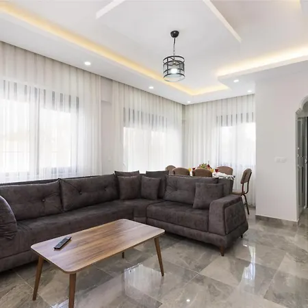W Jacuzzi, Private Pool, Garden In Antalya 3*