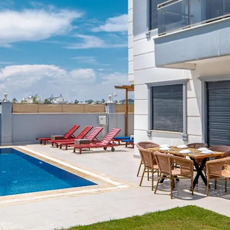 Otel W Jacuzzi, Private Pool, Garden In Antalya Belek